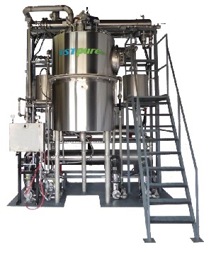 Continuous flow systems solvent recycler